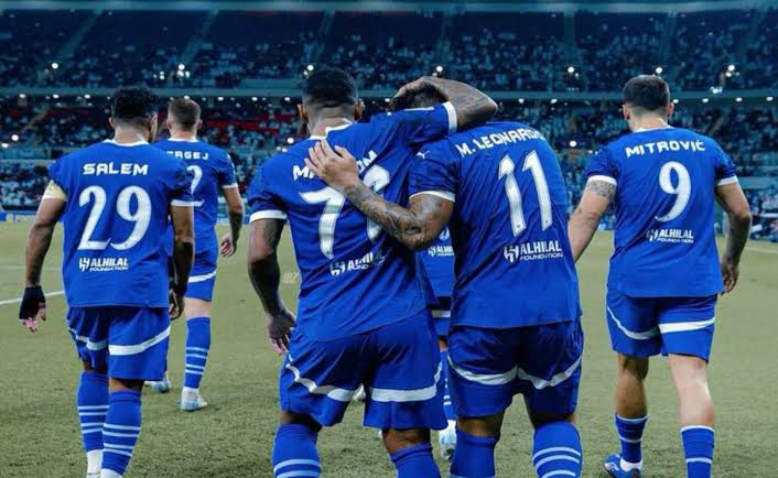 بث مباشر مباراة الهلال والاستقلال