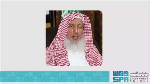 مفتي المملكة يهنئ القيادة والشعب السعودي بحلول شهر رمضان 